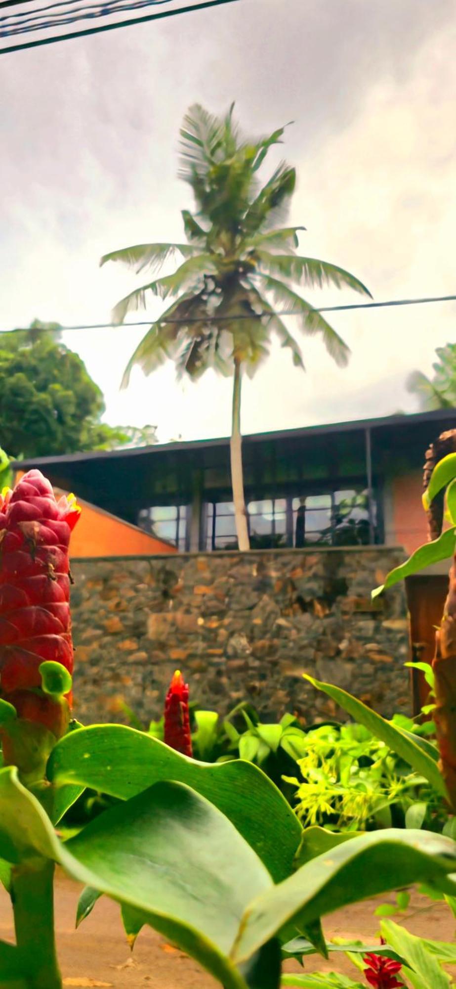 Avera Hills Villa Unawatuna